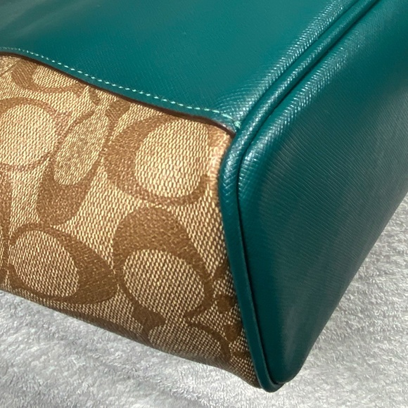 Coach F30301 Peyton Coated Canvas Saffiano Tote Green and Khaki - Picture 12 of 15